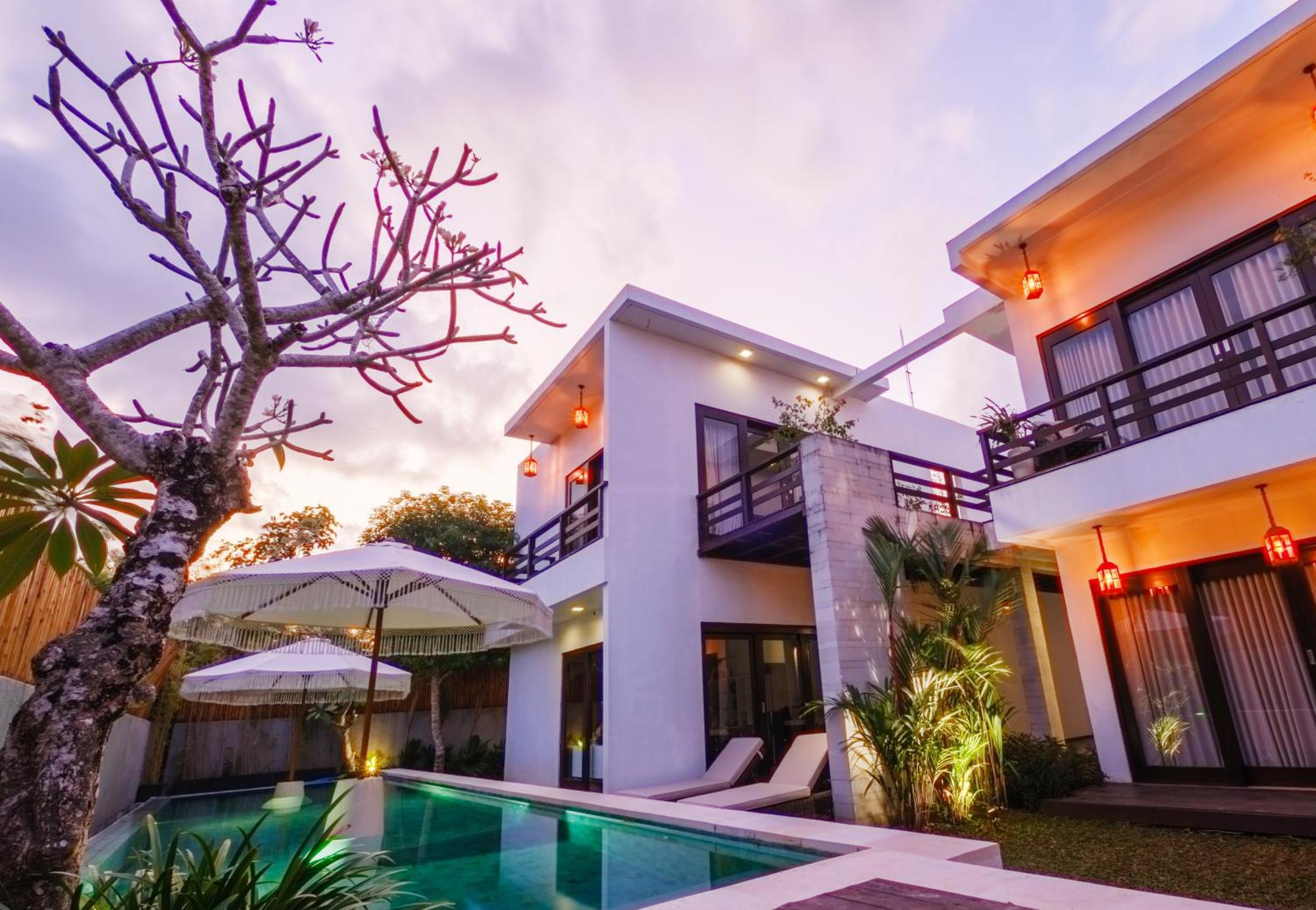 Skyfall Luxury Beach Villa ヌサドゥア エクステリア 写真